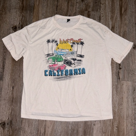 SHEIN Tops - T-Shirt
